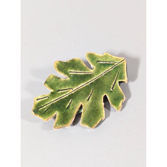 Artisan Green Ceramic Oak Leaf Pin Brooch Fall Autumn - Picture 1 of 4
